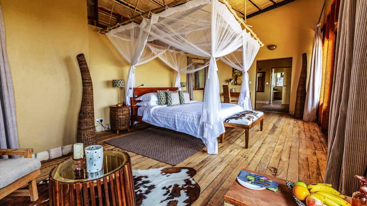 Kyambura Gorge Lodge