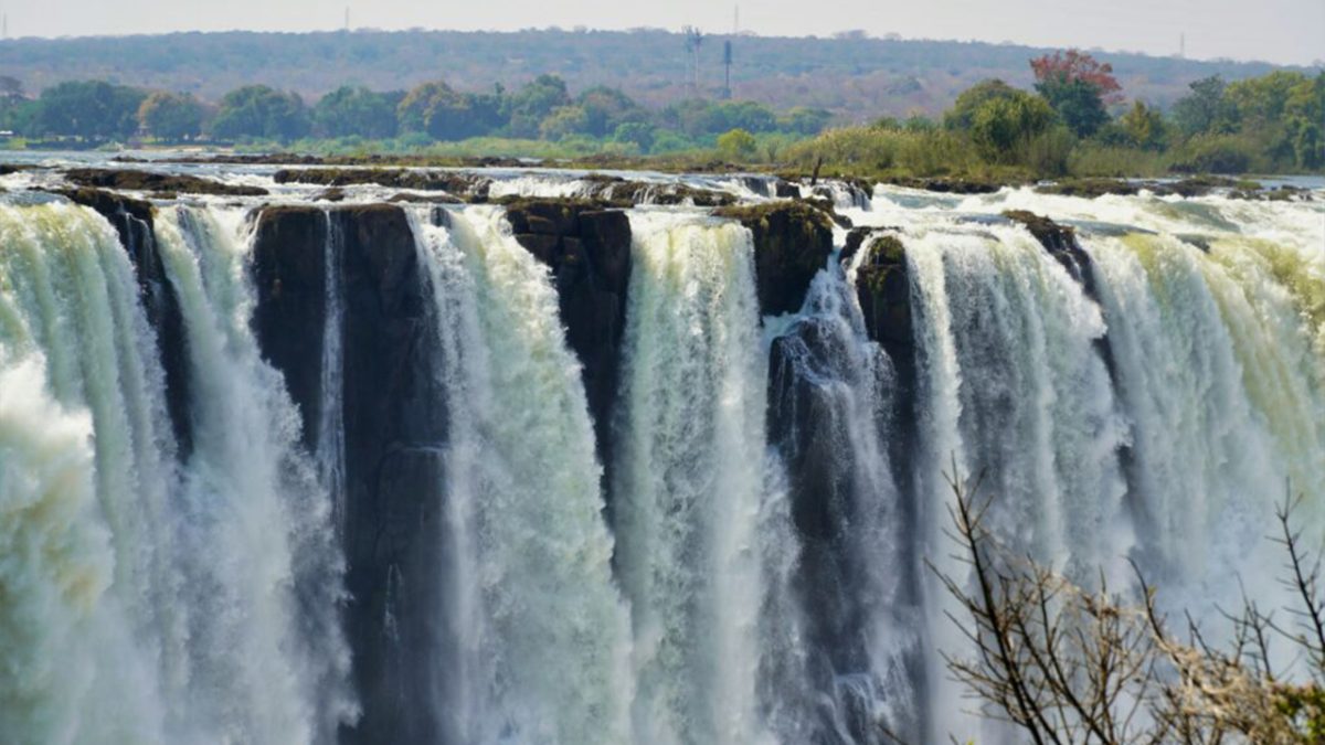 Victoria Falls & Rwanda Gorilla