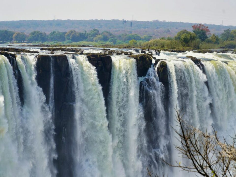 Victoria Falls & Rwanda Gorilla