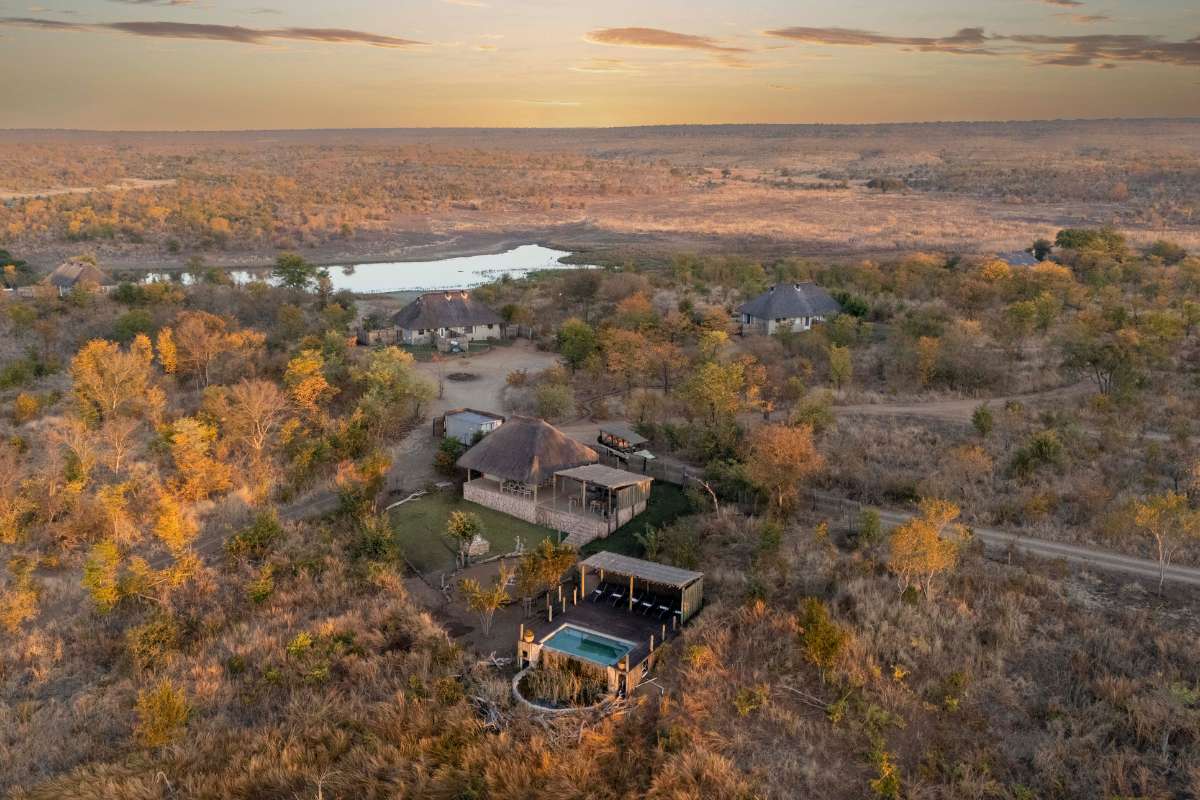 Hwange & Mana Pools Luxury Safari